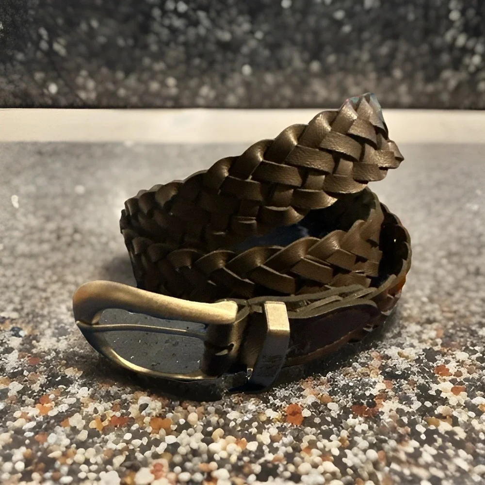 VTG BILL BLASS MEN'S SIZE 34 BRAIDED BROWN CASUAL/DRESS BELT WITH SILVER BUCKLE